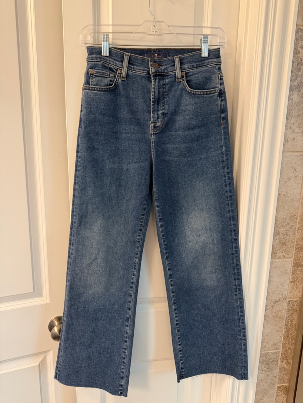 7 For All Mankind Men's Medium Blue cropped Wide-Leg Jeans